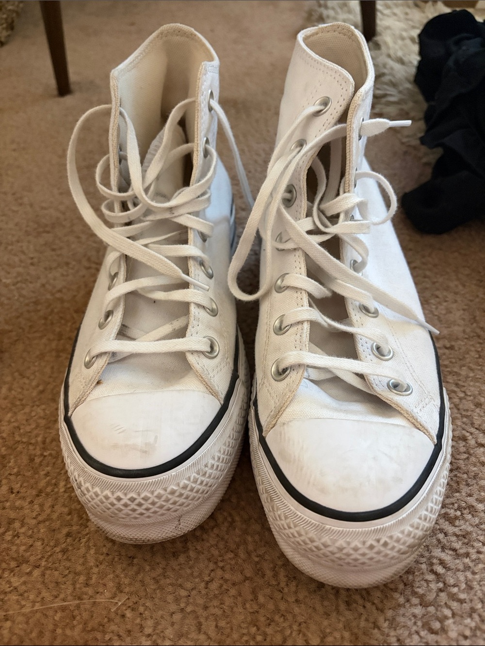 Women’s Platform converse. Worn only twice. Like new!